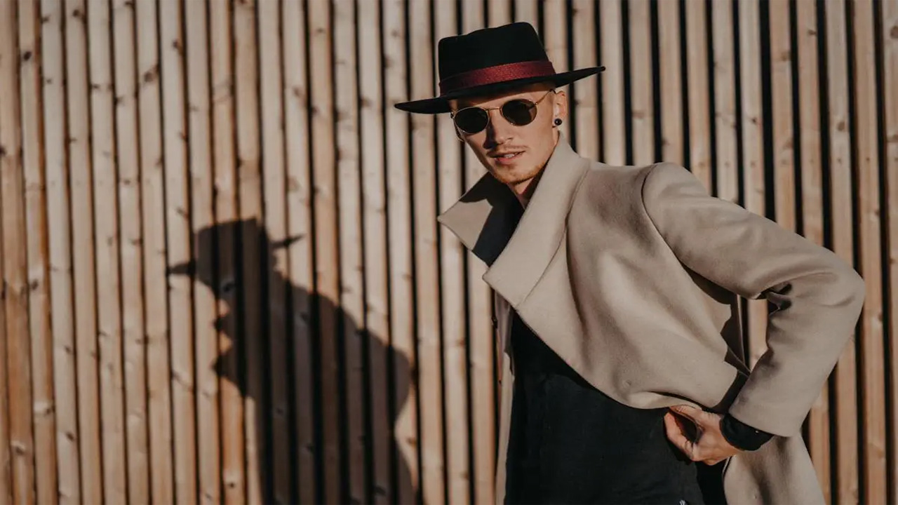 Topi Fedora: Simbol Kejantanan dan Kelas Sosial di Awal Abad ke-20